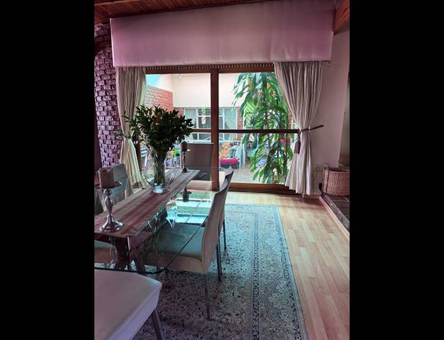 5 BEDROOM HOUSE FOR SALE IN CONSTANTIA PARK